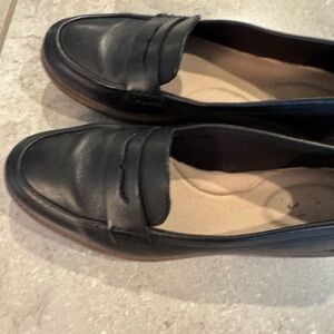 Clark’s penny loafers. Black size 8.5. Excellent pre loved condition